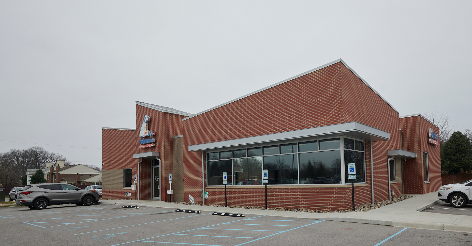 Louisville Kentucky Veterinarians Johnson AC